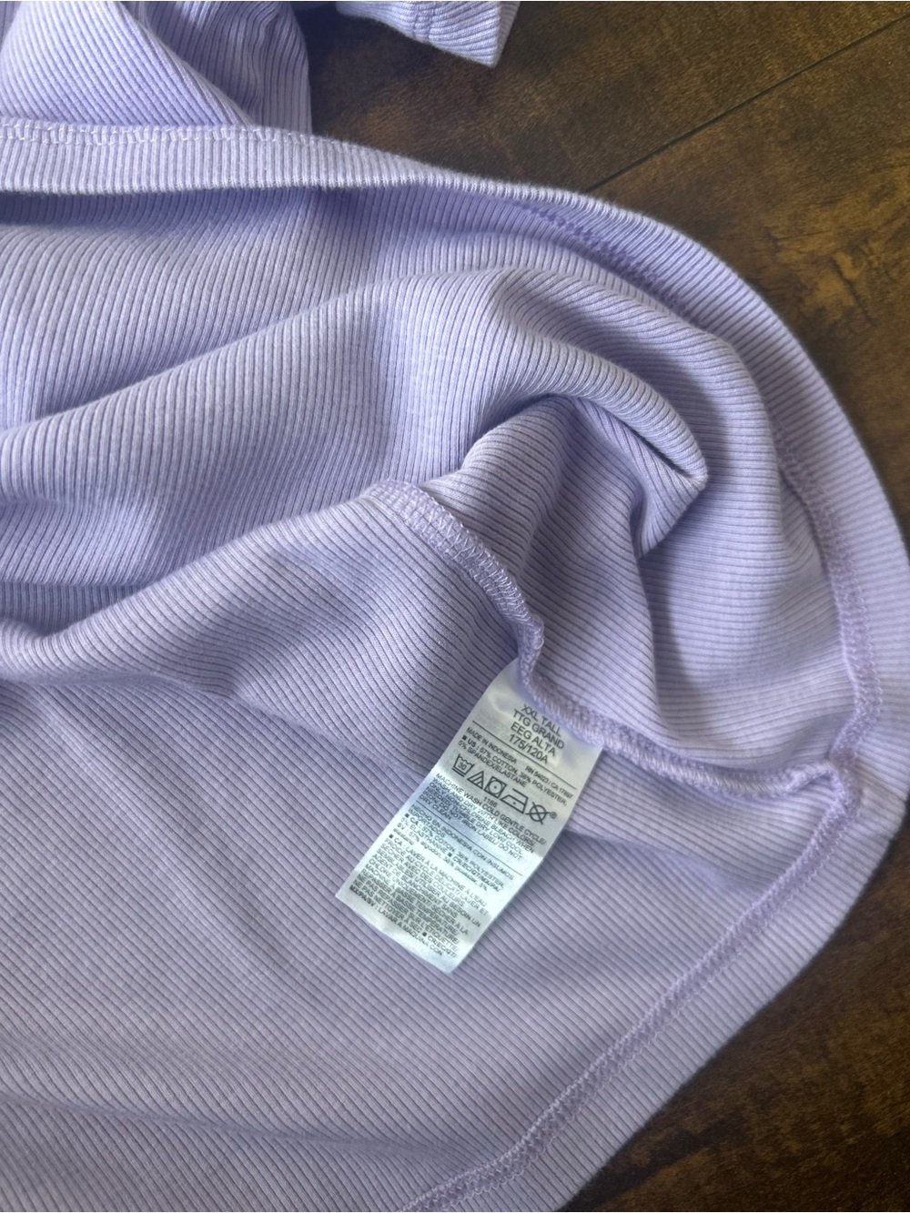 Old Navy Light Lavender Square Neck Short Sleeve Tee - Picture 4 of 6